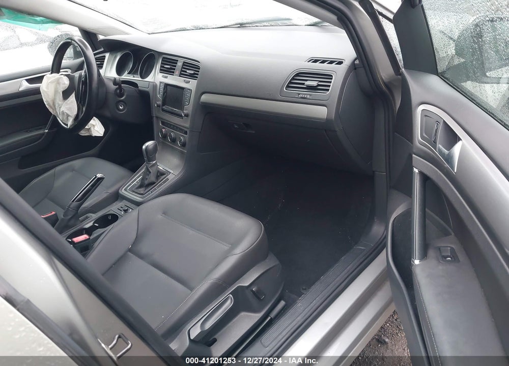 2015 VOLKSWAGEN GOLF TSI S 4-DOOR VIN: 3VW217AU4FM047731