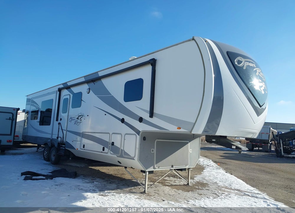 2019 OPEN RANGE 5TH WHEEL TRAVEL TRAILER VIN: 58TCH0BV0K3BD3111