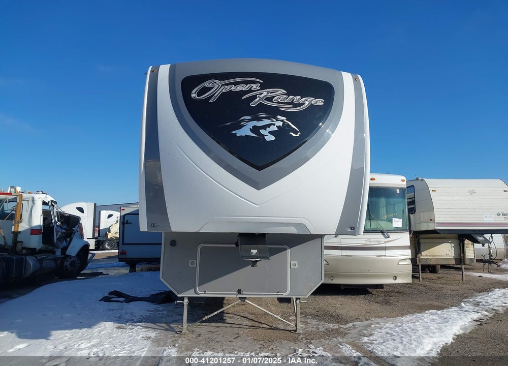 2019 OPEN RANGE 5TH WHEEL TRAVEL TRAILER VIN: 58TCH0BV0K3BD3111