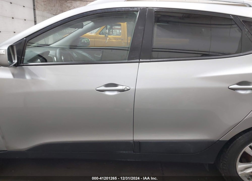 2013 HYUNDAI TUCSON GLS VIN: KM8JUCAC5DU757666