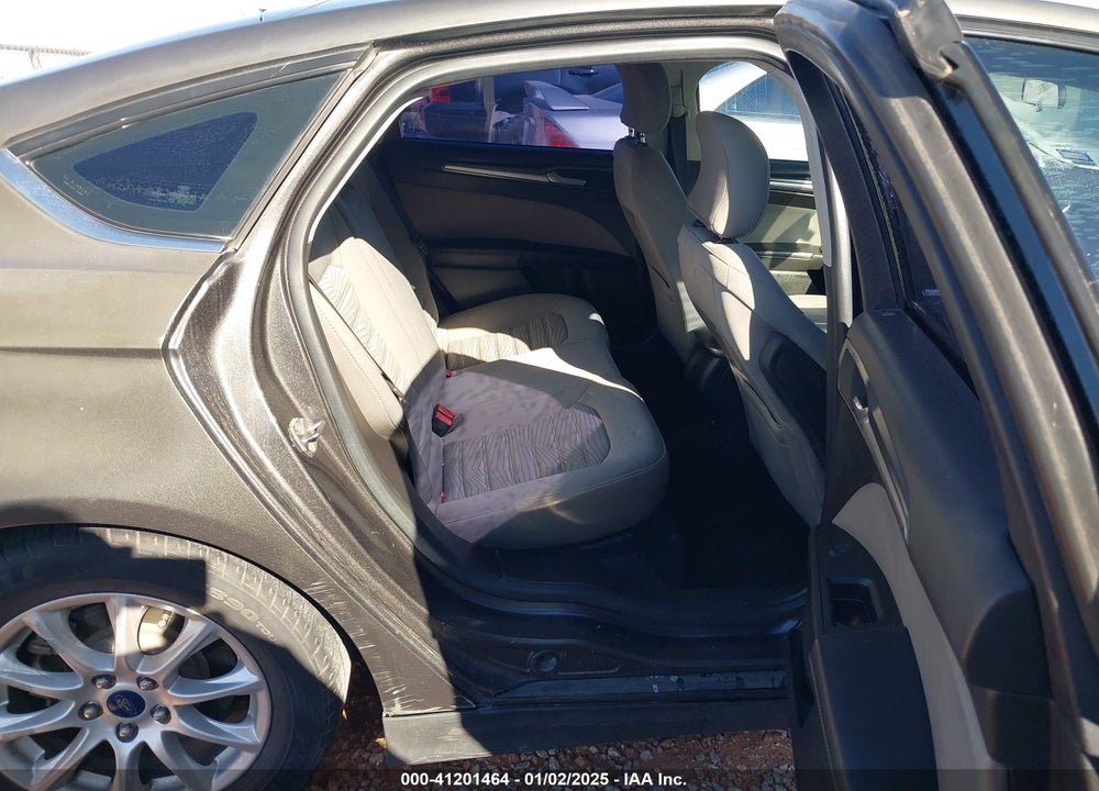 2016 FORD FUSION VIN: 3FA6P0G70GR354545