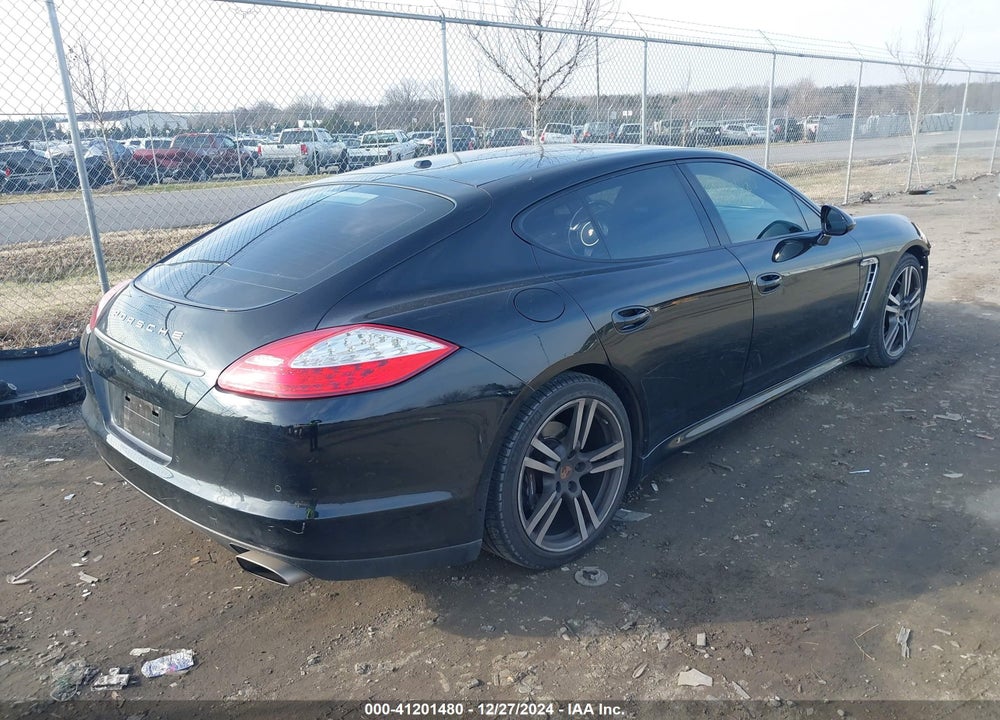 2013 PORSCHE PANAMERA 4 VIN: WP0AA2A79DL016744