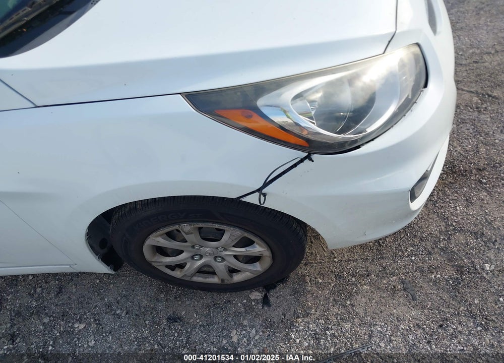 2014 HYUNDAI ACCENT VIN: KMHCT4AE3EU638986