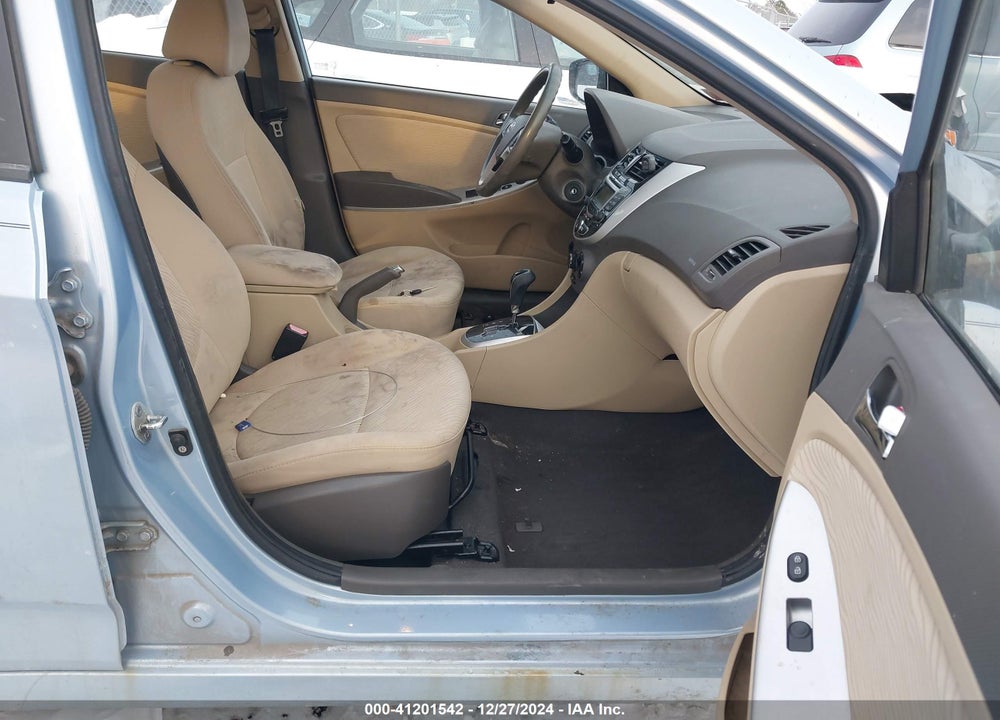 2012 HYUNDAI ACCENT VIN: KMHCU4AE0CU136236