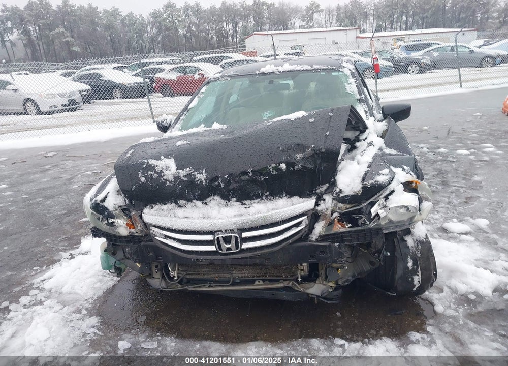 2011 HONDA ACCORD 2.4 LX VIN: 1HGCP2F34BA145417