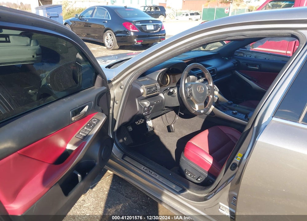 2018 LEXUS IS 300 VIN: JTHBA1D25J5082396