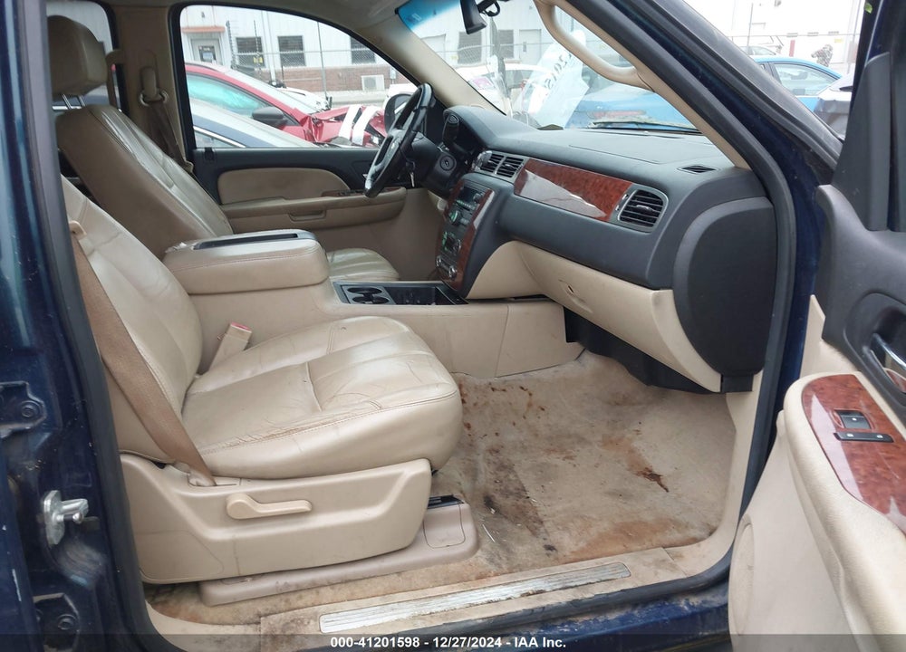 2007 CHEVROLET TAHOE LT VIN: 1GNFC130X7J145738