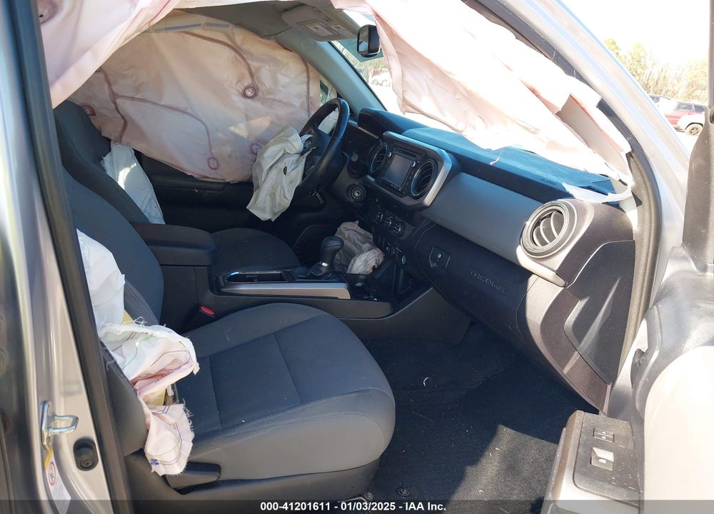 2019 TOYOTA TACOMA SR5 V6 VIN: 3TMAZ5CN7KM079570