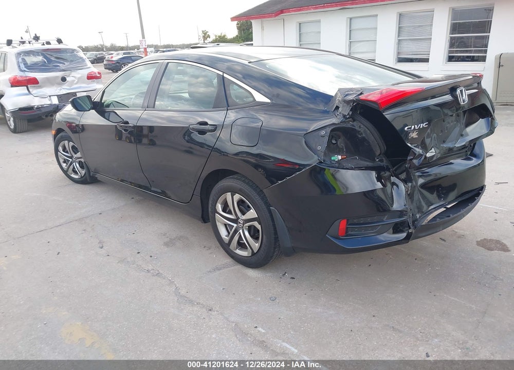 2017 HONDA CIVIC VIN: 19XFC2F57HE016683