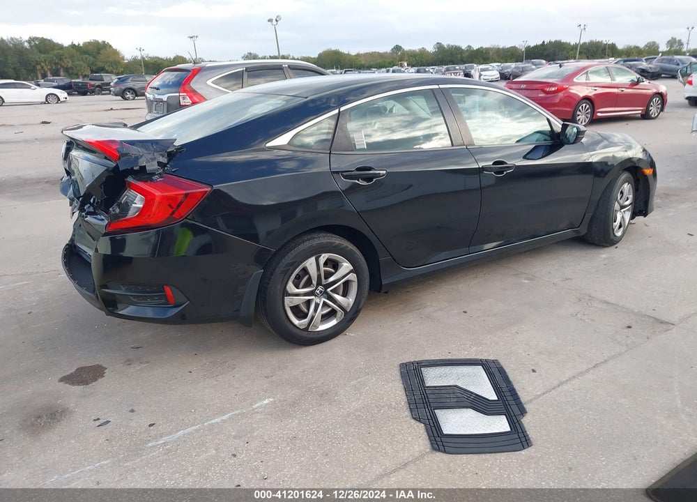 2017 HONDA CIVIC VIN: 19XFC2F57HE016683