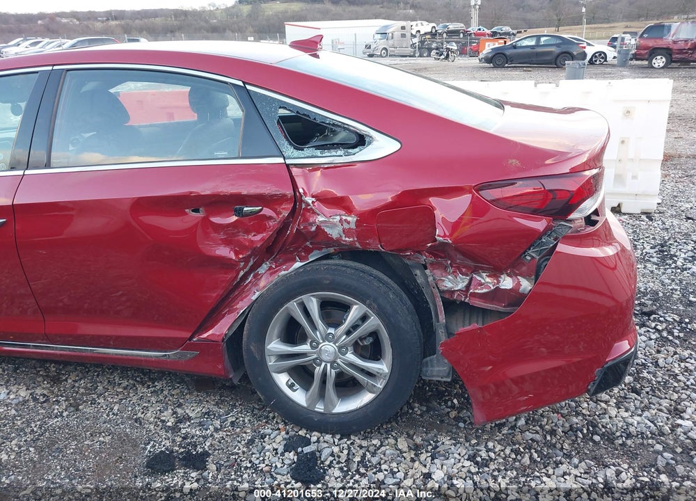 2018 HYUNDAI SONATA VIN: 5NPE34AF4JH678925