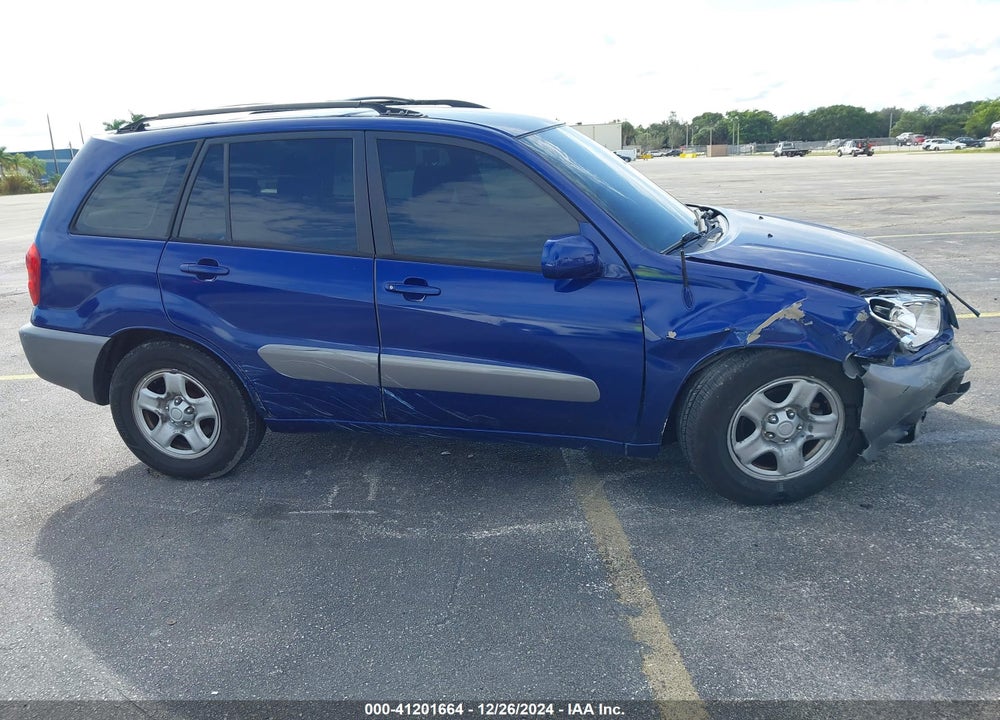 2004 TOYOTA RAV4 VIN: JTEGD20V540010082