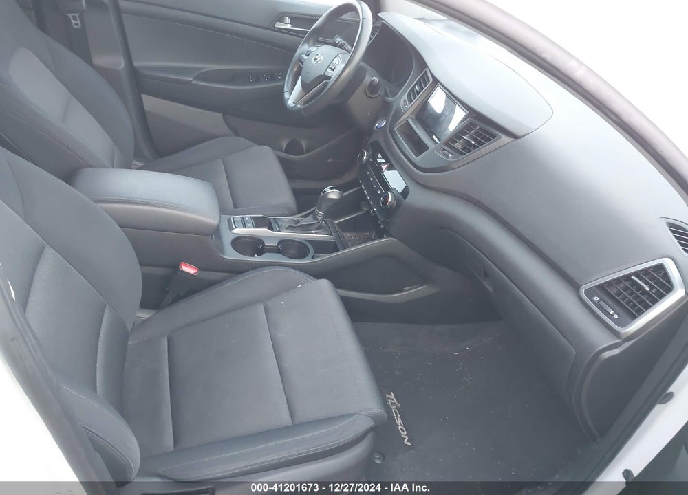 2017 HYUNDAI TUCSON NIGHT VIN: KM8J3CA26HU543379