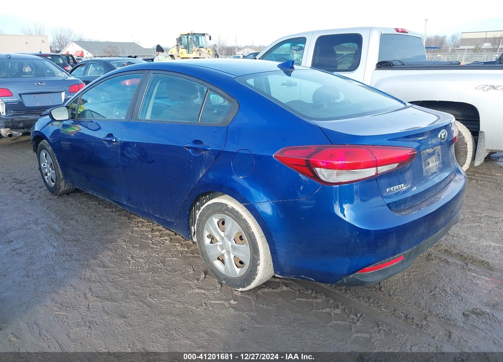 2017 KIA FORTE LX VIN: 3KPFK4A71HE120903