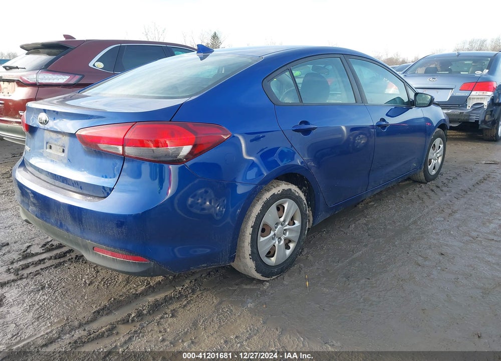 2017 KIA FORTE LX VIN: 3KPFK4A71HE120903