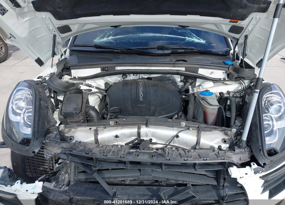 2018 PORSCHE MACAN SPORT EDITION VIN: WP1AA2A55JLB04313