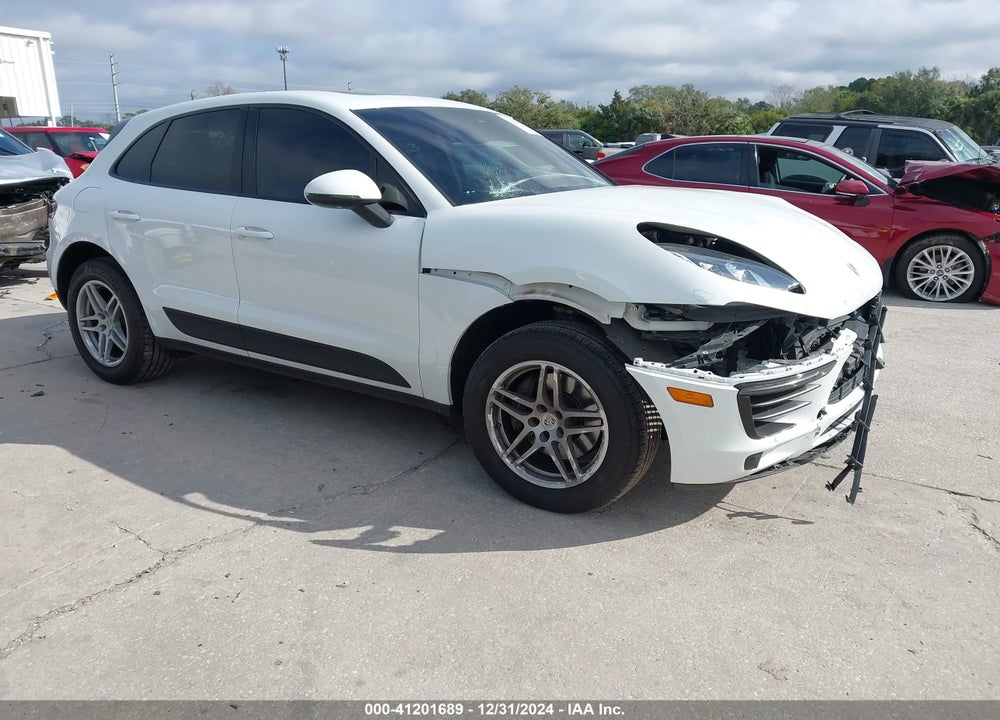 2018 PORSCHE MACAN SPORT EDITION VIN: WP1AA2A55JLB04313