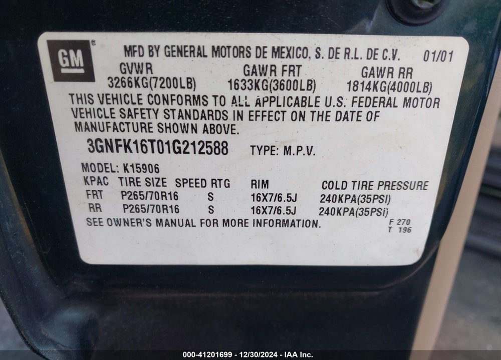 2001 CHEVROLET SUBURBAN 1500 LT VIN: 3GNFK16T01G212588