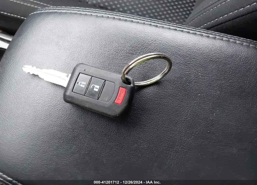 2019 MITSUBISHI OUTLANDER ES VIN: JA4AD2A36KZ003751