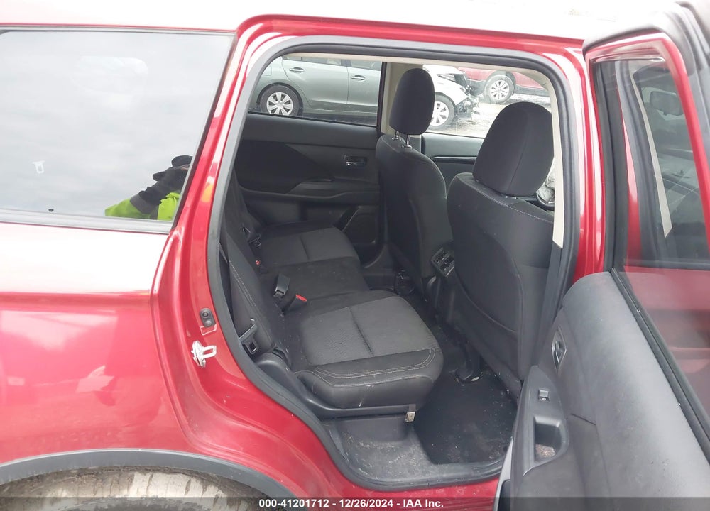 2019 MITSUBISHI OUTLANDER ES VIN: JA4AD2A36KZ003751