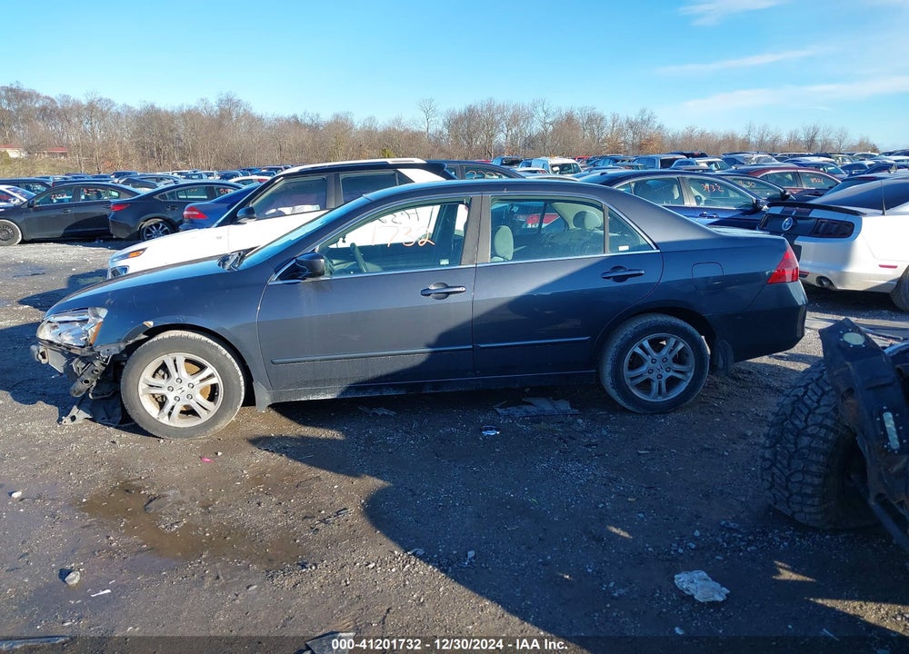 2007 HONDA ACCORD VIN: 1HGCM56337A017302