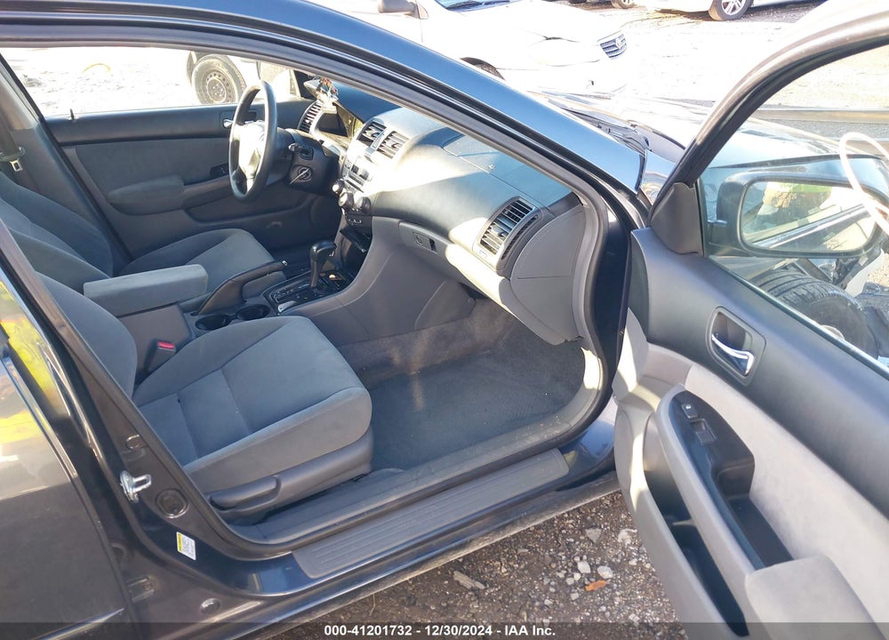2007 HONDA ACCORD VIN: 1HGCM56337A017302