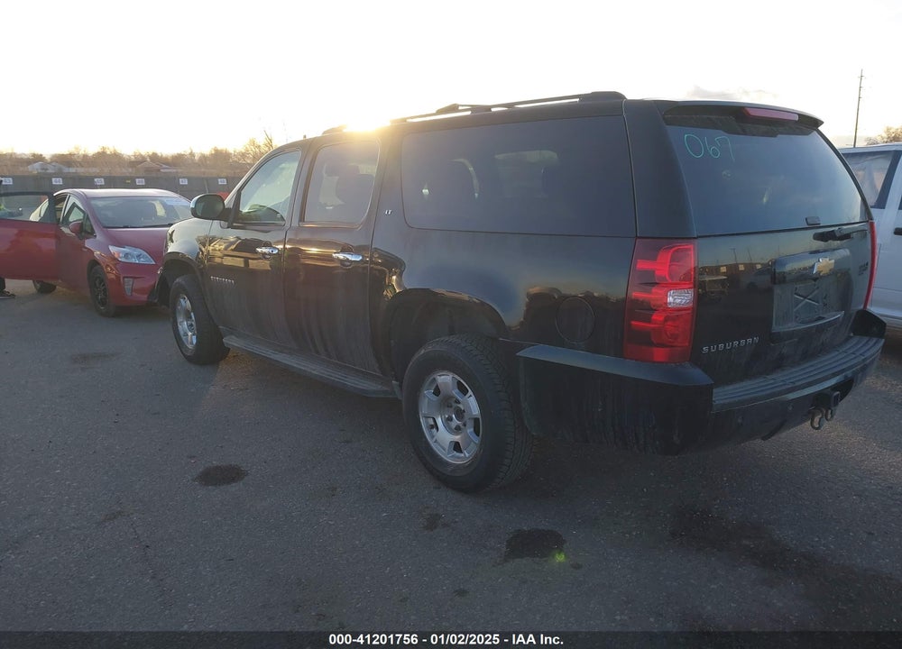 2013 CHEVROLET SUBURBAN 1500 LT VIN: 1GNSKJE75DR294311
