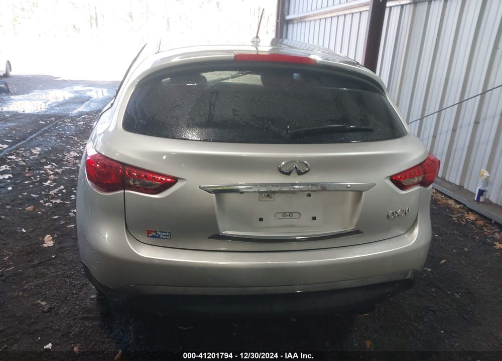 2017 INFINITI QX70 VIN: JN8CS1MUXHM141080