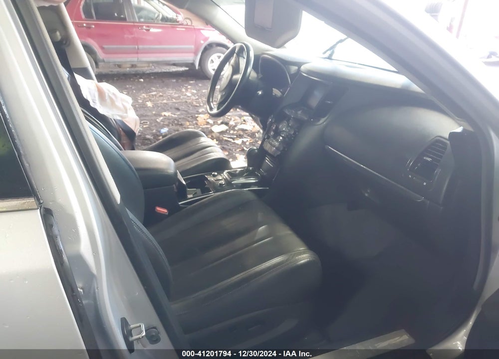 2017 INFINITI QX70 VIN: JN8CS1MUXHM141080