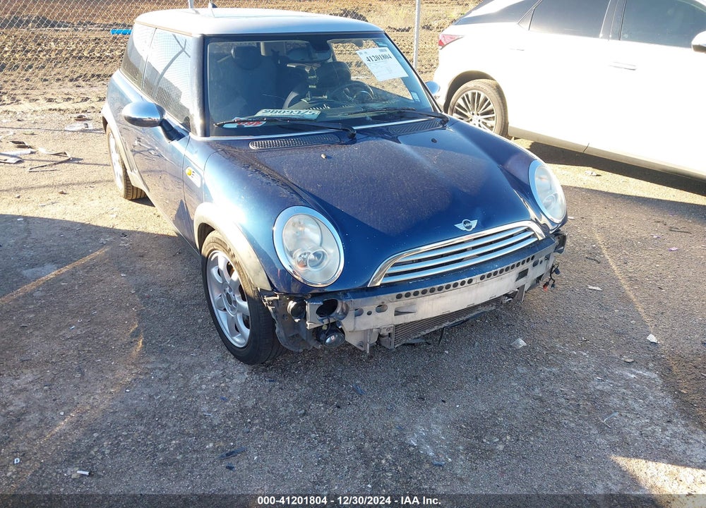 2006 MINI COOPER VIN: WMWRC33506TK17804