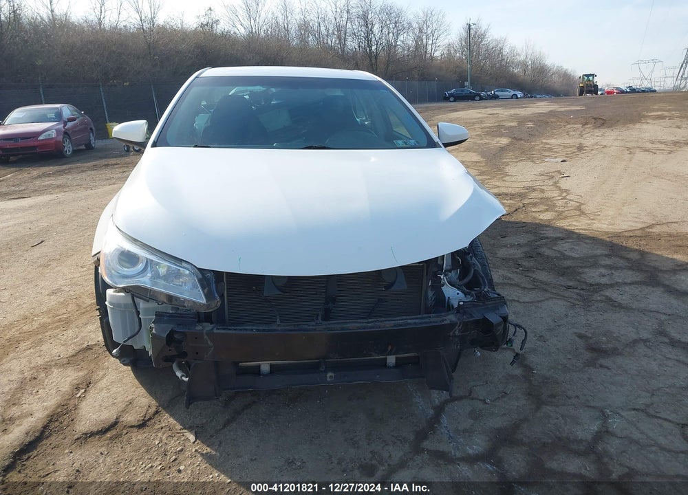2017 TOYOTA CAMRY LE VIN: 4T1BF1FK5HU732677