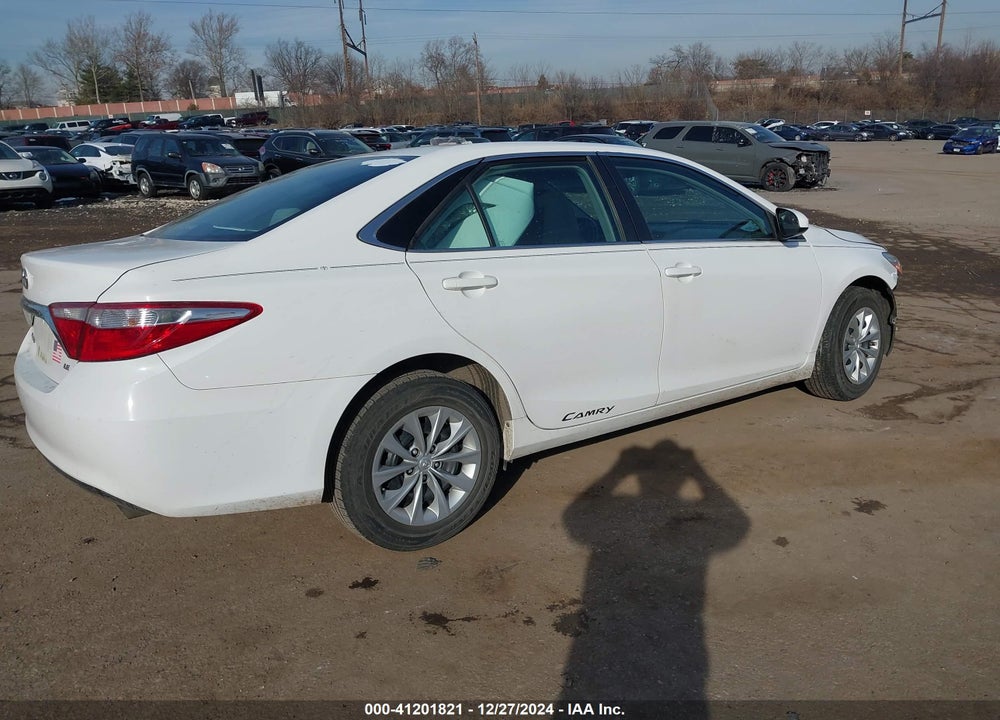 2017 TOYOTA CAMRY LE VIN: 4T1BF1FK5HU732677
