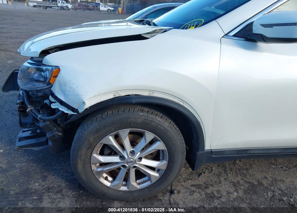 2016 NISSAN ROGUE VIN: 5N1AT2MV1GC828186