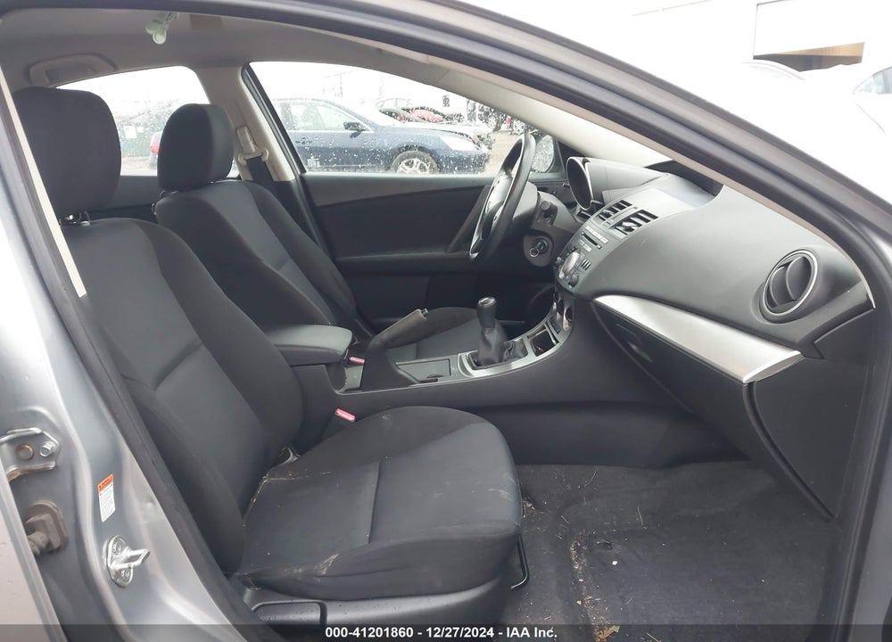 2011 MAZDA 3 I TOURING VIN: JM1BL1VF0B1387701