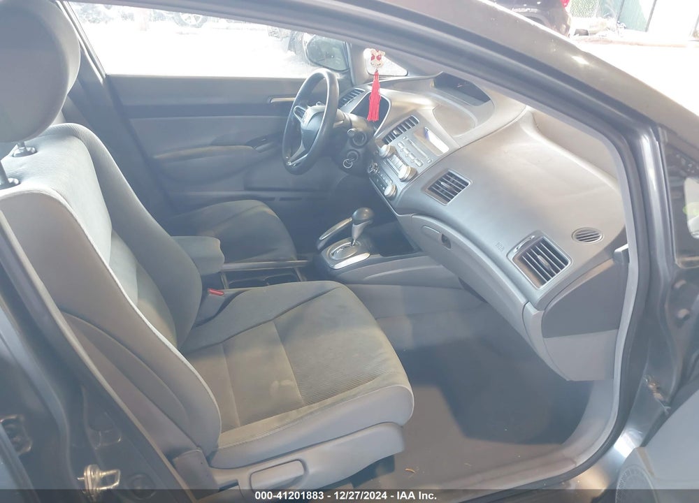 2011 HONDA CIVIC LX VIN: 2HGFA1F55BH305025