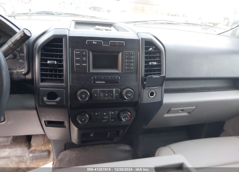 2016 FORD F-150 VIN: 1FTMF1C80GKD51030