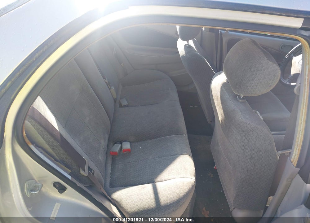 2002 TOYOTA COROLLA LE VIN: 2T1BR12E12C520102