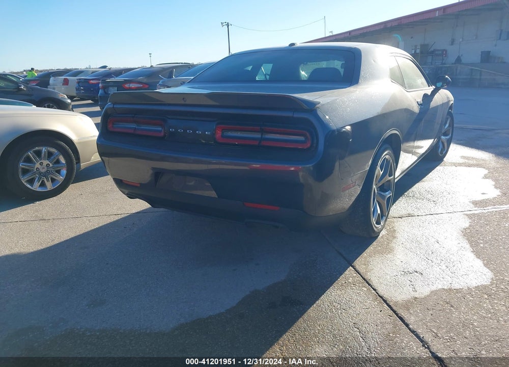 2019 DODGE CHALLENGER SXT VIN: 2C3CDZAG4KH751560
