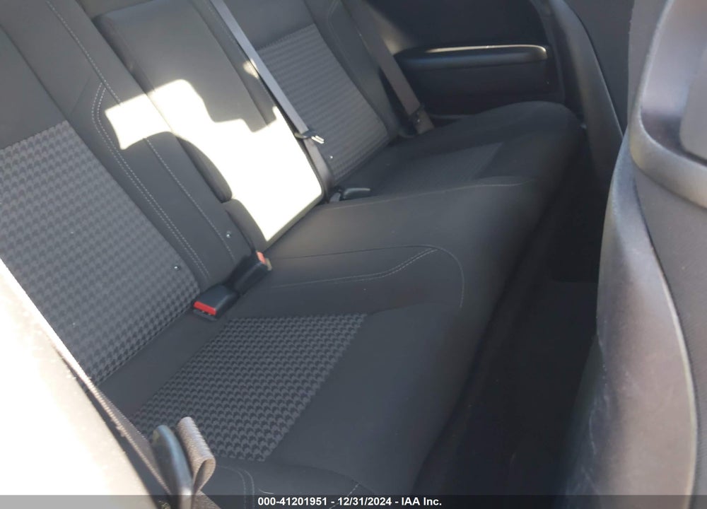 2019 DODGE CHALLENGER SXT VIN: 2C3CDZAG4KH751560