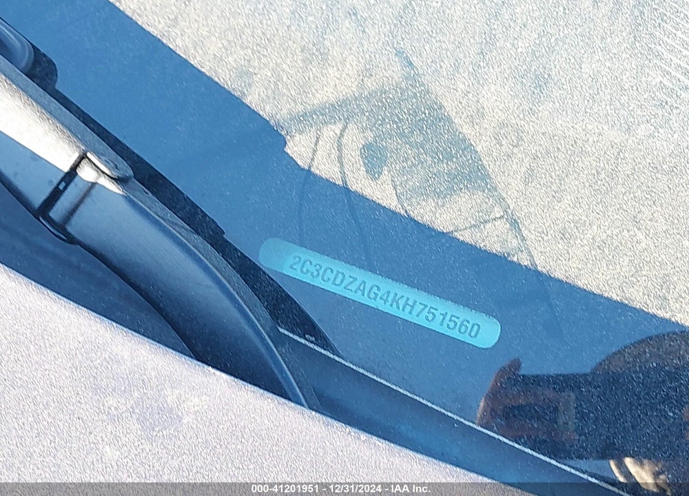 2019 DODGE CHALLENGER SXT VIN: 2C3CDZAG4KH751560