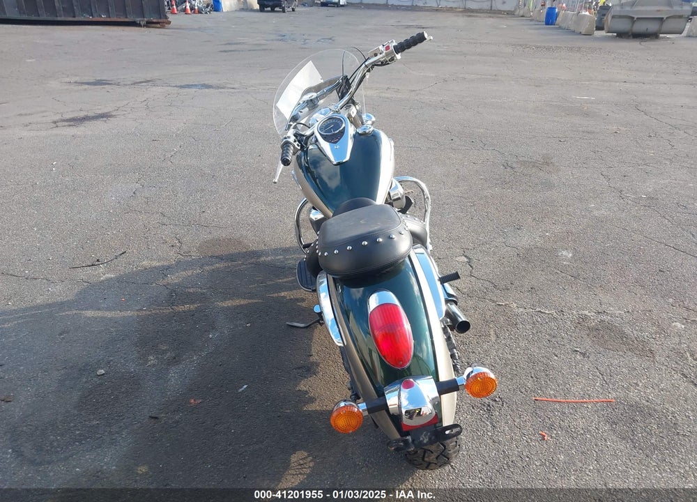 2010 KAWASAKI VN900 D VIN: JKAVN2D19AA038225
