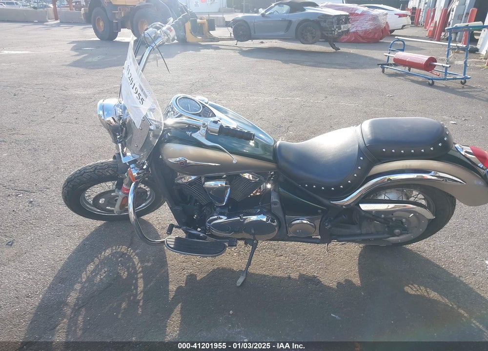 2010 KAWASAKI VN900 D VIN: JKAVN2D19AA038225
