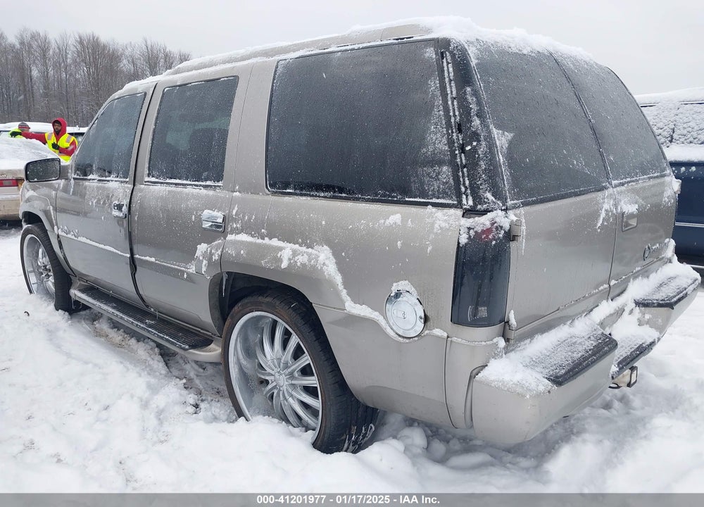 2000 CADILLAC ESCALADE STANDARD VIN: 1GYEK13R4YR144703