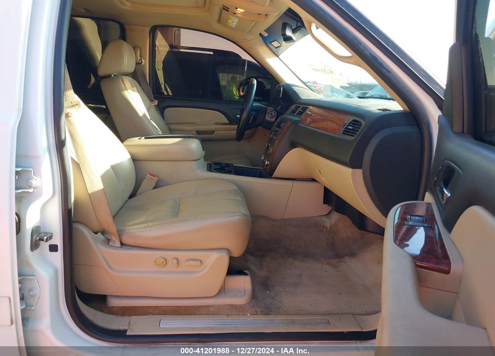 2007 CHEVROLET TAHOE LT VIN: 1GNFC13027R414316