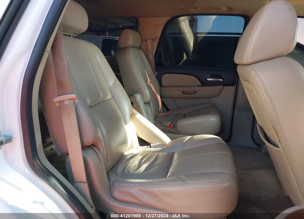 2007 CHEVROLET TAHOE LT VIN: 1GNFC13027R414316