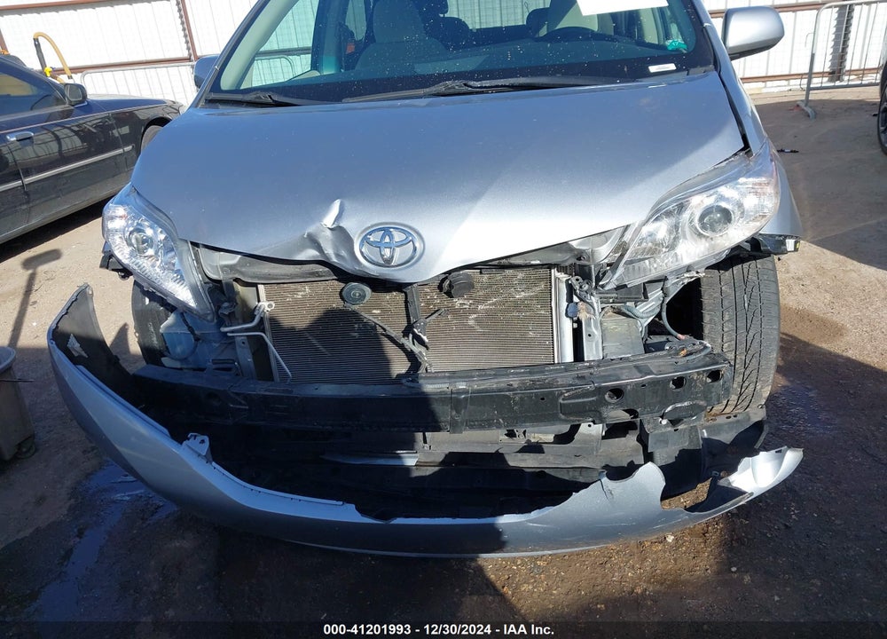 2015 TOYOTA SIENNA VIN: 5TDKK3DC8FS600649