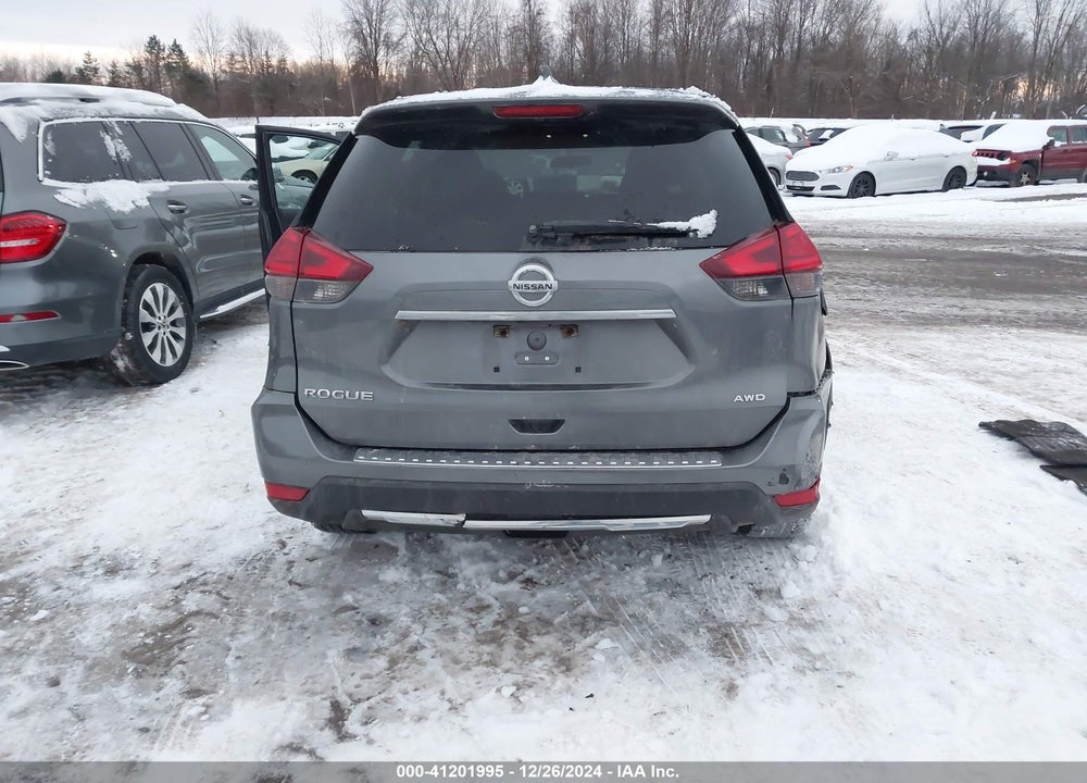 2017 NISSAN ROGUE S VIN: 5N1AT2MV9HC733585