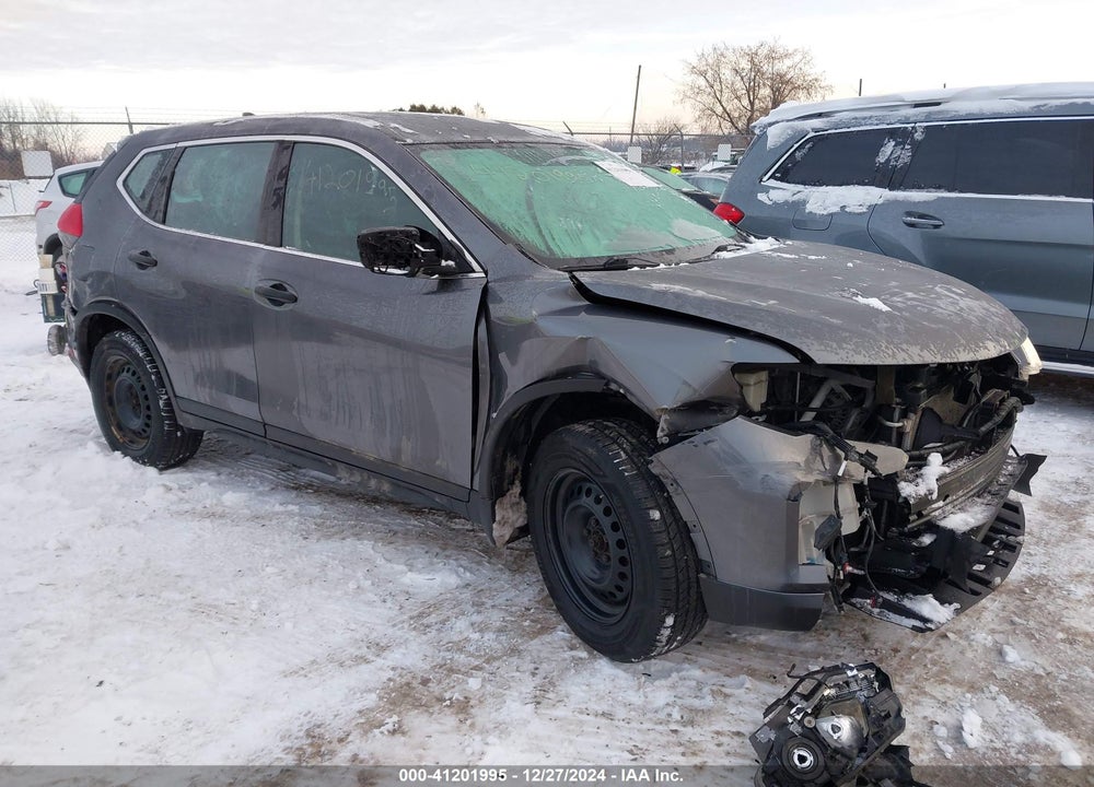 2017 NISSAN ROGUE S VIN: 5N1AT2MV9HC733585