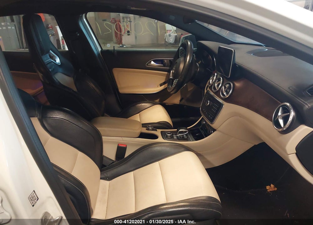2016 MERCEDES-BENZ GLA VIN: WDDTG5CB1GJ248982