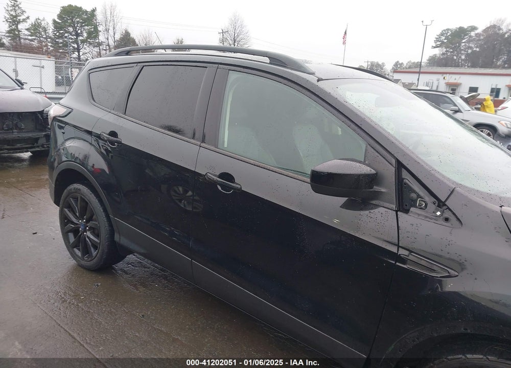2017 FORD ESCAPE SE VIN: 1FMCU9G9XHUB98676
